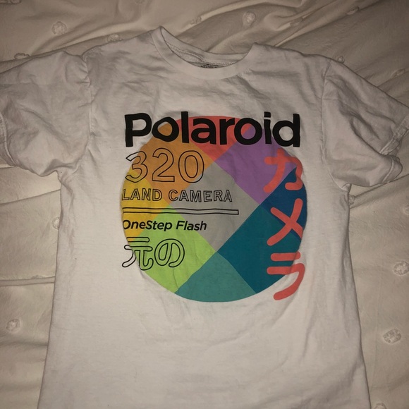 GRAPHIC TEE BUNDLE - Picture 2 of 6